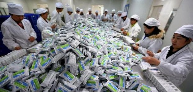 Productiefabriek van medicijnen in China: namaakproducten